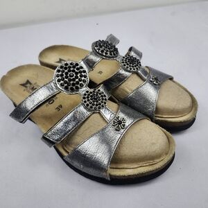 Mephisto Womens Size 39 Silver Sandals Flip Flops Shoes